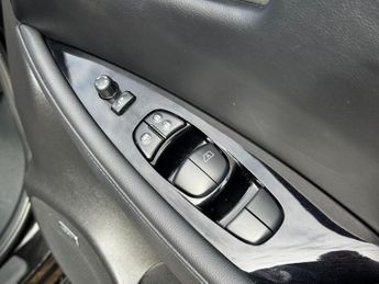 NISSAN LEAF 59kWh e+ Tekna Hatchback 5dr Electric Auto (217 ps)