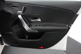 MERCEDES-BENZ A CLASS 1.5 A180d Sport (Premium Plus) Hatchback 5dr Diesel 7G-DCT Euro 