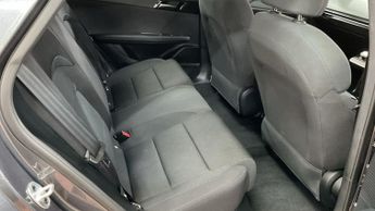 MG MG4 64kWh SE Long Range Hatchback 5dr Electric Auto (203 ps)