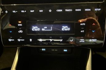 HYUNDAI TUCSON 1.6 h T-GDi SE Connect SUV 5dr Petrol Hybrid Auto Euro 6 (s/s) (