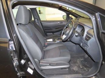 NISSAN LEAF 40kWh Acenta Hatchback 5dr Electric Auto (150 ps)