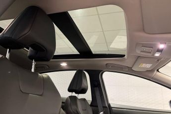 NISSAN ARIYA 87kWh Evolve SUV 5dr Electric Auto 22kW Charger (242 ps) 360 Aro
