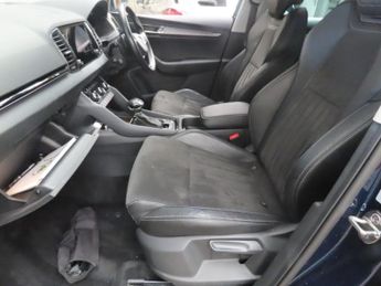 SKODA KAROQ 2.0 TDI SE L SUV 5dr Diesel DSG 4WD Euro 6 (s/s) (150 ps)