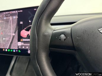TESLA Model 3 Standard Range Plus Saloon 4dr Electric Auto RWD (241 bhp)