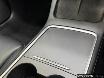 TESLA Model 3 Standard Range Plus Saloon 4dr Electric Auto RWD (241 bhp)