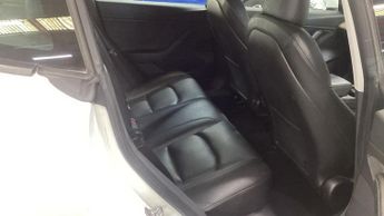 TESLA Model 3 Standard Range Plus Saloon 4dr Electric Auto RWD (241 bhp)