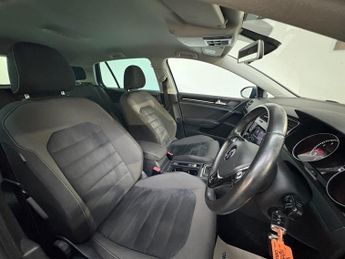 VOLKSWAGEN GOLF 1.4 TSI BlueMotion Tech ACT GT Hatchback 5dr Petrol DSG Euro 6 (