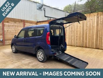 Fiat Doblo 4 Seat Petrol Wheelchair Accessible Disabled Access Vehicle WAV