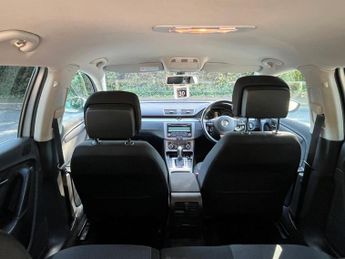 VOLKSWAGEN PASSAT 2.0 TDI BlueMotion Tech SE Estate 5dr Diesel DSG Euro 5 (s/s) (1