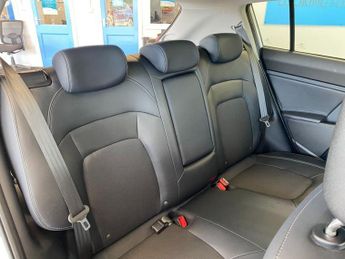 KIA SPORTAGE 2.0 CRDi KX-2 SUV 5dr Diesel Auto AWD Euro 5 (134 bhp)