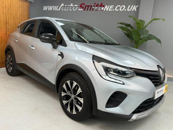 RENAULT CAPTUR 1.6 E-TECH evolution SUV 5dr Petrol Hybrid Auto Euro 6 (s/s) (14