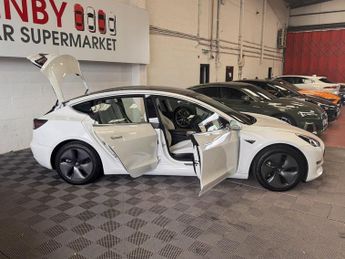 TESLA Model 3 (Dual Motor) Long Range Saloon 4dr Electric Auto 4WDE (346 ps)