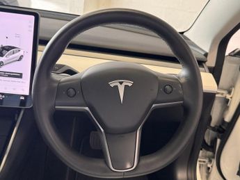 TESLA Model 3 (Dual Motor) Long Range Saloon 4dr Electric Auto 4WDE (346 ps)
