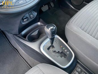 TOYOTA YARIS 1.5 VVT-h Icon Hatchback 5dr Petrol Hybrid E-CVT Euro 6 (s/s) (1