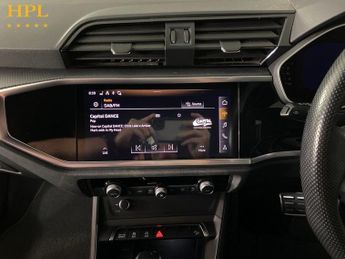 AUDI Q3 1.5 TFSI CoD 35 Black Edition SUV 5dr Petrol S Tronic Euro 6 (s/