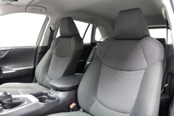 TOYOTA RAV4 2.5 VVT-h Design SUV 5dr Petrol Hybrid CVT Euro 6 (s/s) (218 ps)