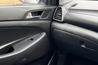 HYUNDAI TUCSON 1.6 CRDi Premium SE SUV 5dr Diesel DCT Euro 6 (s/s) (136 ps) Pan