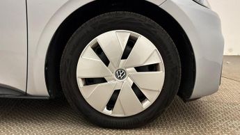 VOLKSWAGEN ID.3 Pro 58kWh Life Hatchback 5dr Electric Auto (145 ps) Front / Rear