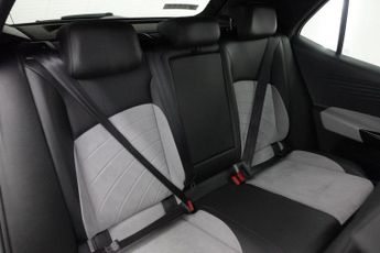 VOLKSWAGEN ID.3 Pro Performance 58kWh Life Hatchback 5dr Electric Auto (204 ps)