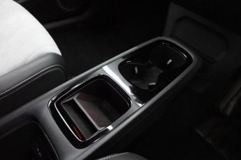 VOLKSWAGEN ID.3 Pro Performance 58kWh Life Hatchback 5dr Electric Auto (204 ps)