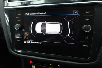 VOLKSWAGEN TIGUAN 1.5 TSI R-Line SUV 5dr Petrol DSG Euro 6 (s/s) (150 ps)