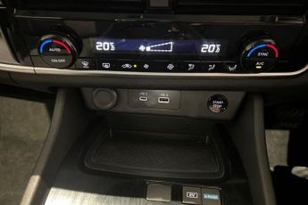NISSAN X-TRAIL 1.5 h e-POWER Acenta Premium SUV 5dr Petrol Hybrid Auto Euro 6 (
