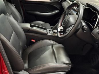 MG MG ZS 72.6kWh Trophy Long Range SUV 5dr Electric Auto (156 ps)