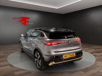 RENAULT MEGANE E-TECH 60kWh iconic Hatchback 5dr Electric Auto (optimum charge) (220 p