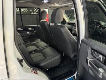LAND ROVER DISCOVERY 4 3.0 SD V6 HSE SUV 5dr Diesel Auto 4WD Euro 5 (s/s) (255 bhp)