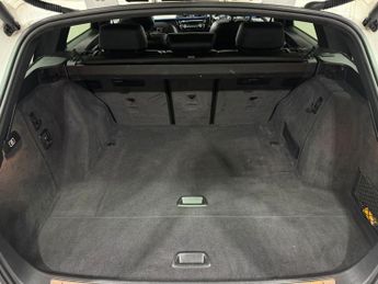 BMW 3 SERIES 3.0 330d M Sport Touring 5dr Diesel Auto Euro 6 (s/s) (258 ps)