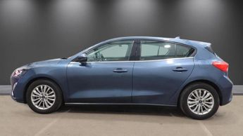 FORD FOCUS 1.0T EcoBoost Titanium Hatchback 5dr Petrol Auto Euro 6 (s/s) (1