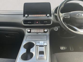 HYUNDAI KONA 39kWh Premium SUV 5dr Electric Auto (10.5kW Charger) (136 ps)