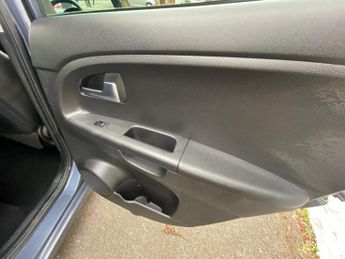 KIA VENGA 1.6 3 MPV 5dr Petrol Auto Euro 6 (123 bhp)