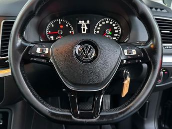 VOLKSWAGEN SHARAN 2.0 TDI SE MPV 5dr Diesel DSG Euro 6 (s/s) (150 ps)
