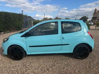 RENAULT TWINGO 1.2 16V Dynamique Hatchback 3dr Petrol Manual Euro 5 (75 ps)