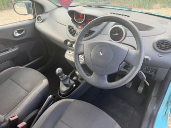 RENAULT TWINGO 1.2 16V Dynamique Hatchback 3dr Petrol Manual Euro 5 (75 ps)