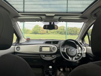 TOYOTA YARIS 1.33 Dual VVT-i T Spirit Hatchback 5dr Petrol Manual Euro 5 (101
