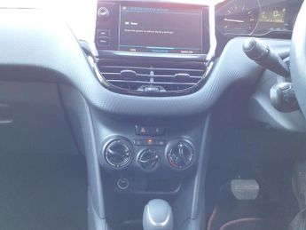 PEUGEOT 208 1.2 PureTech Allure Hatchback 5dr Petrol EAT Euro 6 (s/s) (110 p