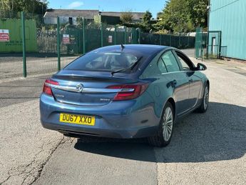 VAUXHALL INSIGNIA 1.6 CDTi ecoFLEX Design Nav Hatchback 5dr Diesel Manual Euro 6 (