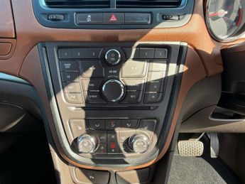 VAUXHALL MOKKA 1.4i Turbo SE SUV 5dr Petrol Auto 2WD Euro 6 (140 ps)