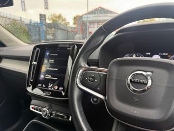 VOLVO XC40 2.0 D4 Inscription Pro SUV 5dr Diesel Auto AWD Euro 6-1 FORMER K