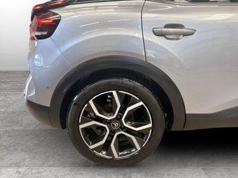 CITROEN e-C4 50kWh Shine Hatchback 5dr Electric Auto (136 ps)