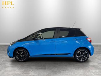 TOYOTA YARIS 1.5 VVT-h Cyan Bi-Tone Hatchback 5dr Petrol Hybrid E-CVT Euro 6 