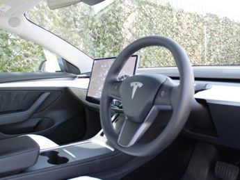 TESLA Model 3 (Dual Motor) Long Range Saloon 4dr Electric Auto 4WDE (346 ps)