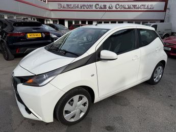 Toyota AYGO 1.0 VVT-i x-play Hatchback 5dr Petrol Manual Euro 6 (68 ps)