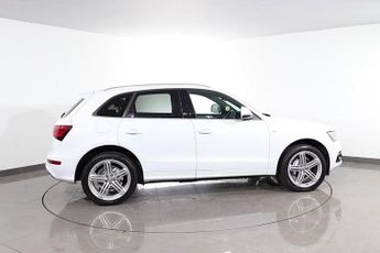 AUDI Q5 2.0 TDI S line Plus SUV 5dr Diesel S Tronic quattro Euro 5 (s/s)