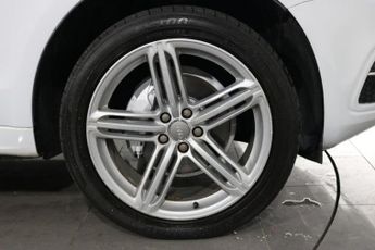 AUDI Q5 2.0 TDI S line Plus SUV 5dr Diesel S Tronic quattro Euro 5 (s/s)
