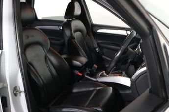 AUDI Q5 2.0 TDI S line Plus SUV 5dr Diesel S Tronic quattro Euro 5 (s/s)