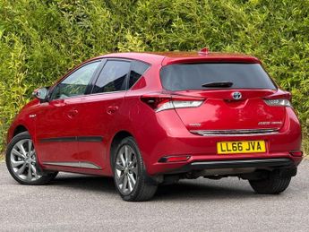 TOYOTA AURIS 1.8 VVT-h Excel Hatchback 5dr Petrol Hybrid CVT Euro 6 (s/s) (13