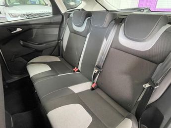 FORD FOCUS 1.6 Zetec Hatchback 5dr Petrol Manual Euro 5 (105 ps)